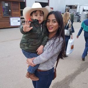 Meet your Posher, Perla